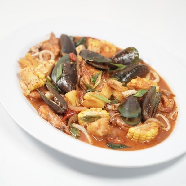Seafood with Padang Sauce Family Package